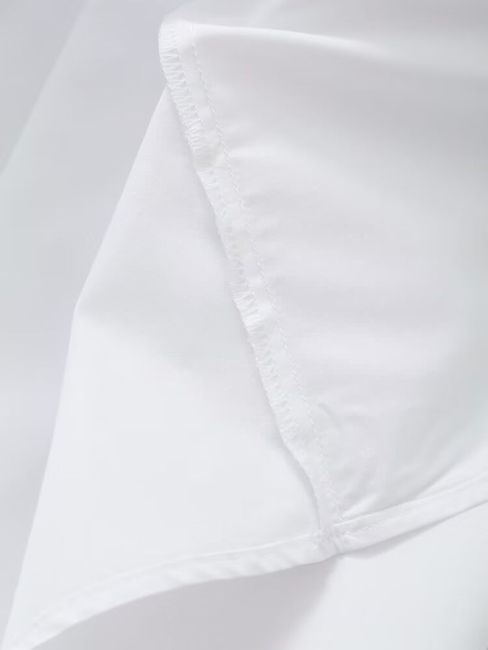 Elegantes Midikleid Mit Tiefem Rücken