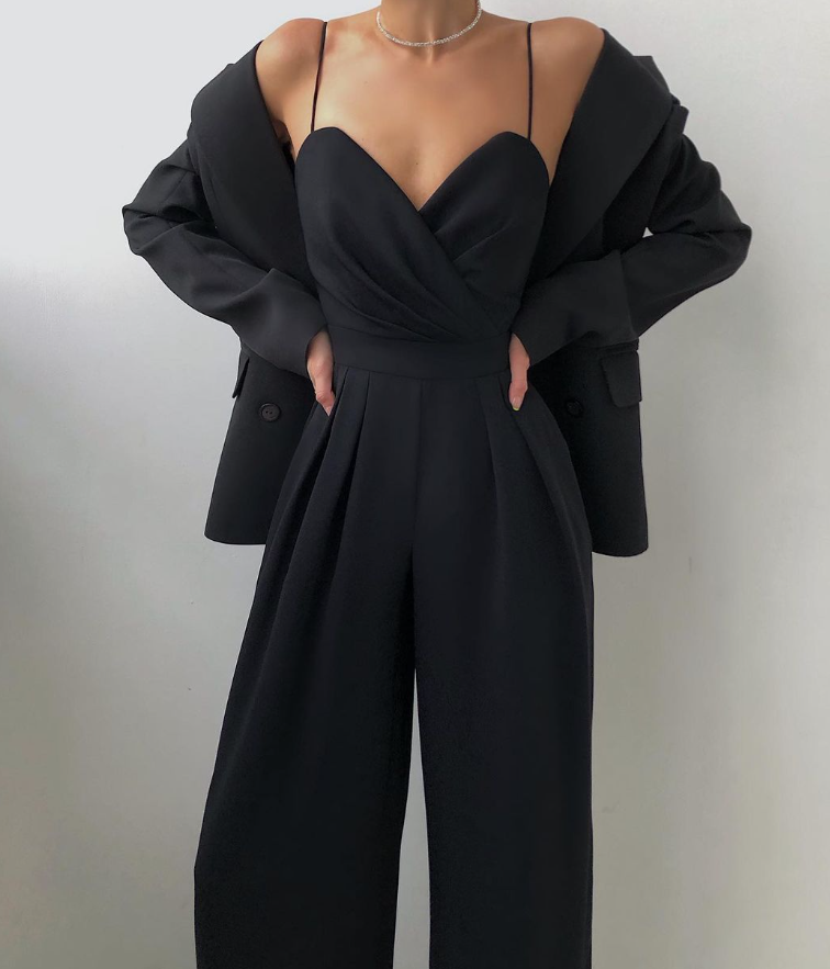 Lässiger Jumpsuit Mit Geradem Schnitt Und Strickdetails