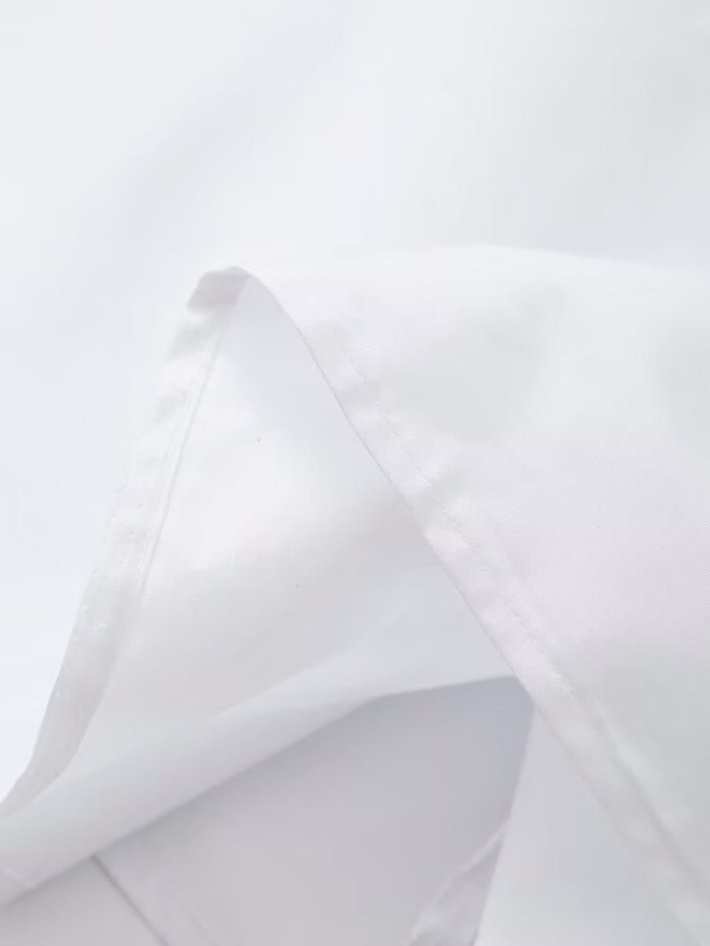 Elegantes Midikleid Mit Tiefem Rücken