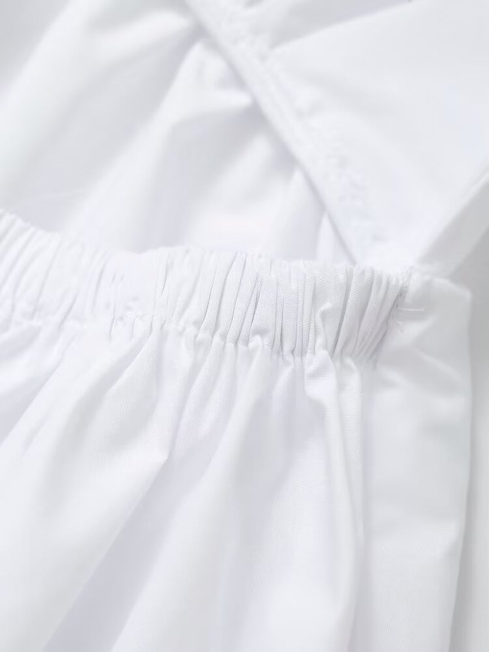Elegantes Midikleid Mit Tiefem Rücken