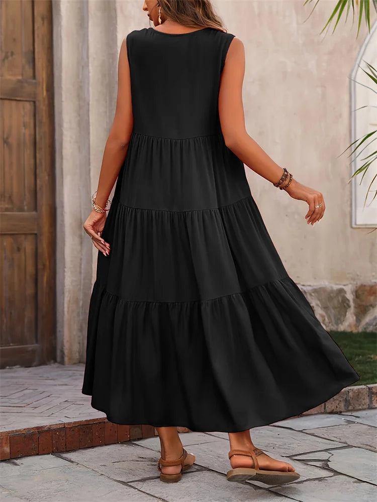Langes Kleid Mit V-Ausschnitt Und Lockerem Schnitt Und Rüschen