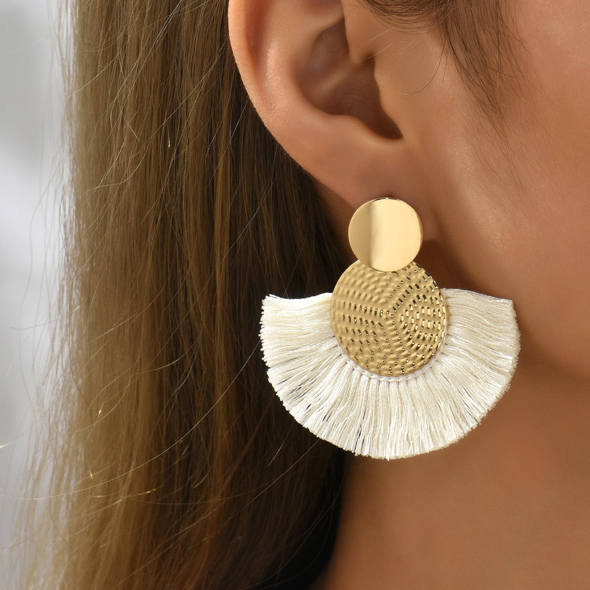 Auffälliger Schmuck: Trendy Boho Quasten Ohrringe