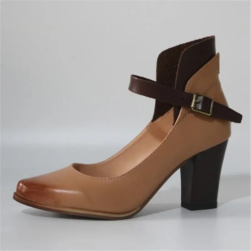 Stilvolle High Heels Mit Schnallendesign