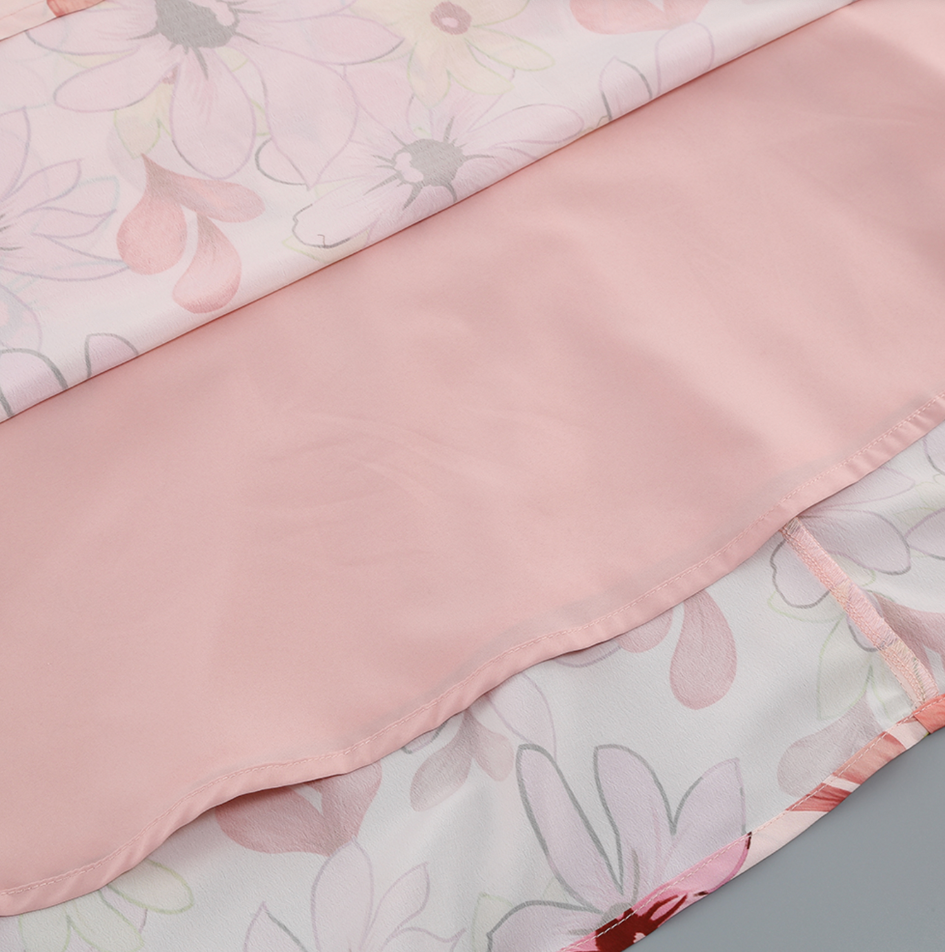 Langärmliges Maxikleid Mit Blumendruck