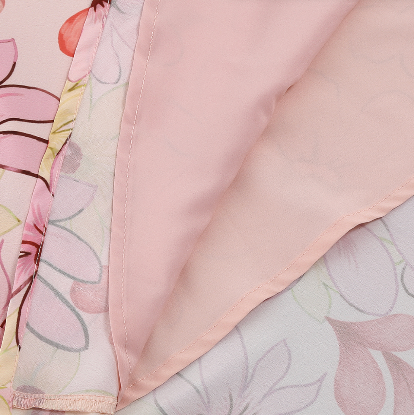 Langärmliges Maxikleid Mit Blumendruck