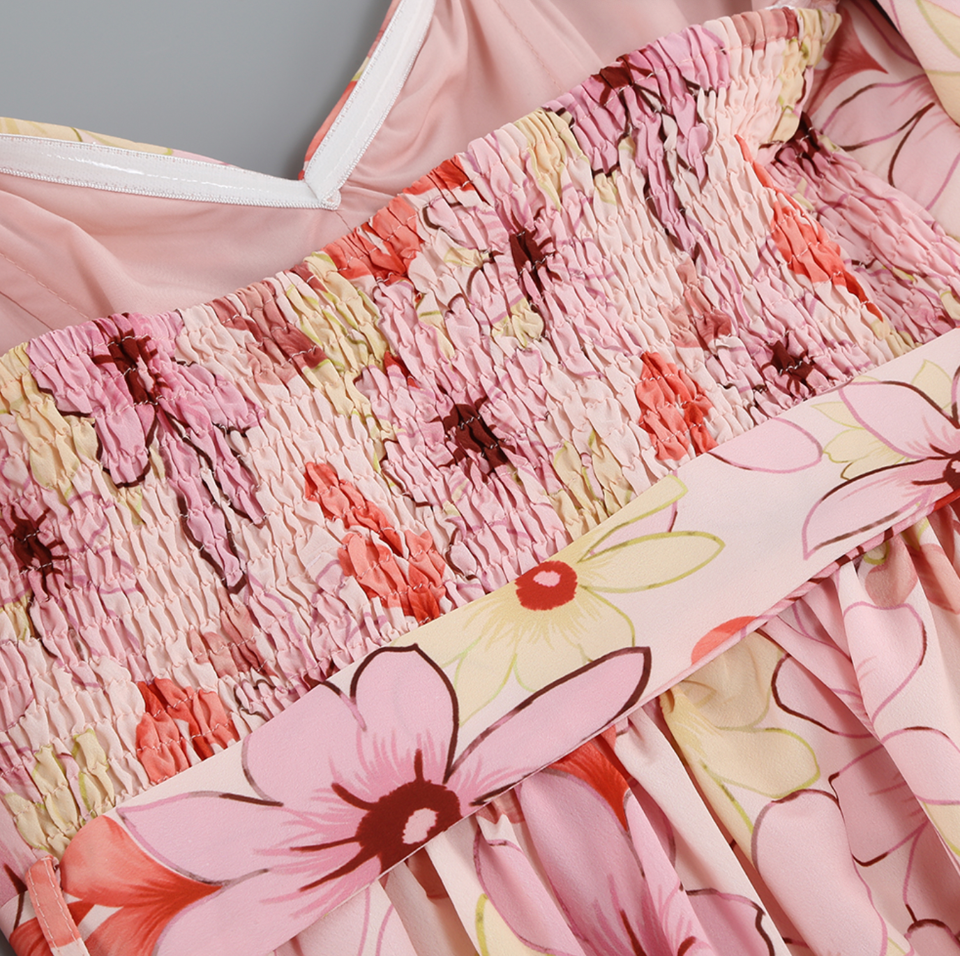 Langärmliges Maxikleid Mit Blumendruck
