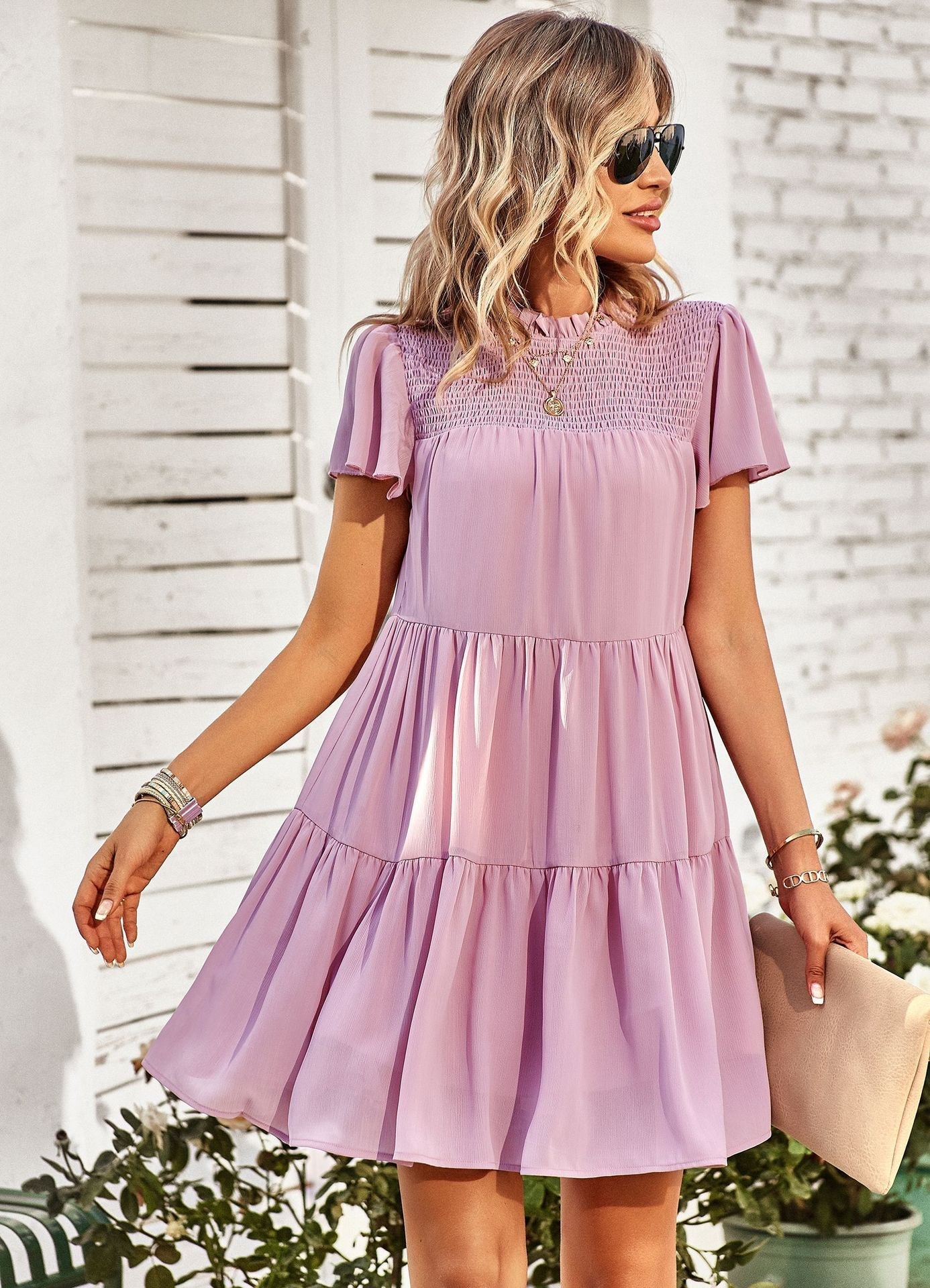 Kurzärmliges Minikleid Mit Volantdetail