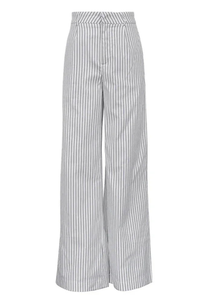Gestreifte Hose Mit Weitem Bein Und Taschen