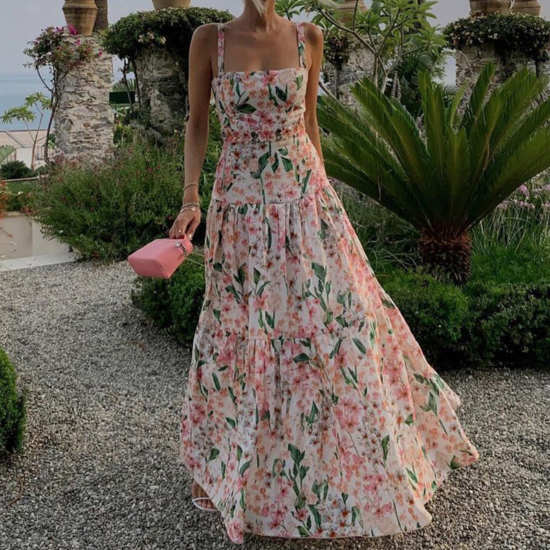 Ärmelloses Und Rückenfreies Trägerloses Langes Sommerkleid