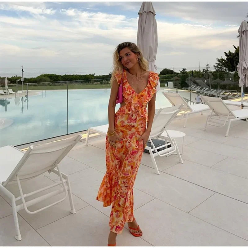 Langes Sommerkleid Mit Tiefem V-Ausschnitt Und Rüschen