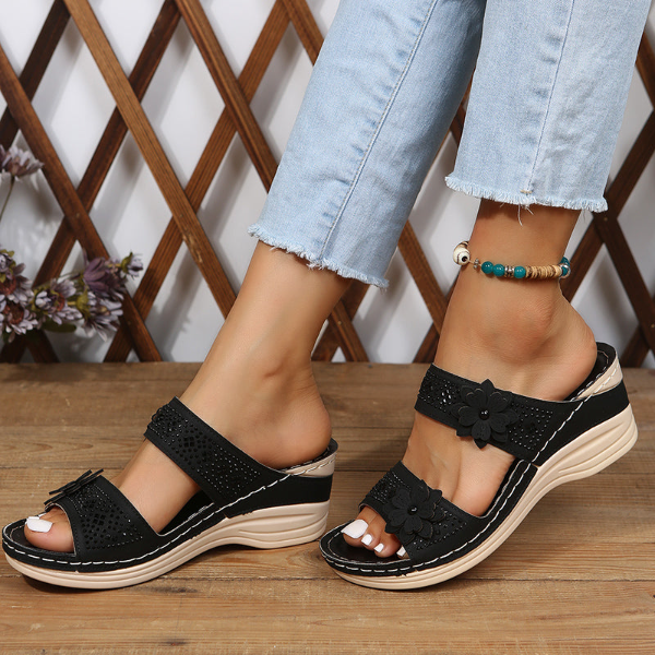 Orthopädische Blumensandalen