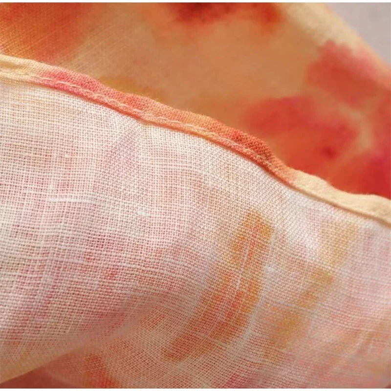 Langes Sommerkleid Mit Tiefem V-Ausschnitt Und Rüschen
