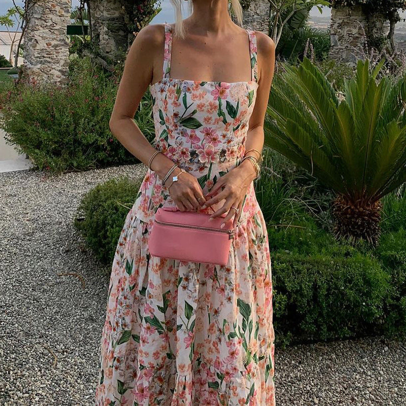 Ärmelloses Und Rückenfreies Trägerloses Langes Sommerkleid