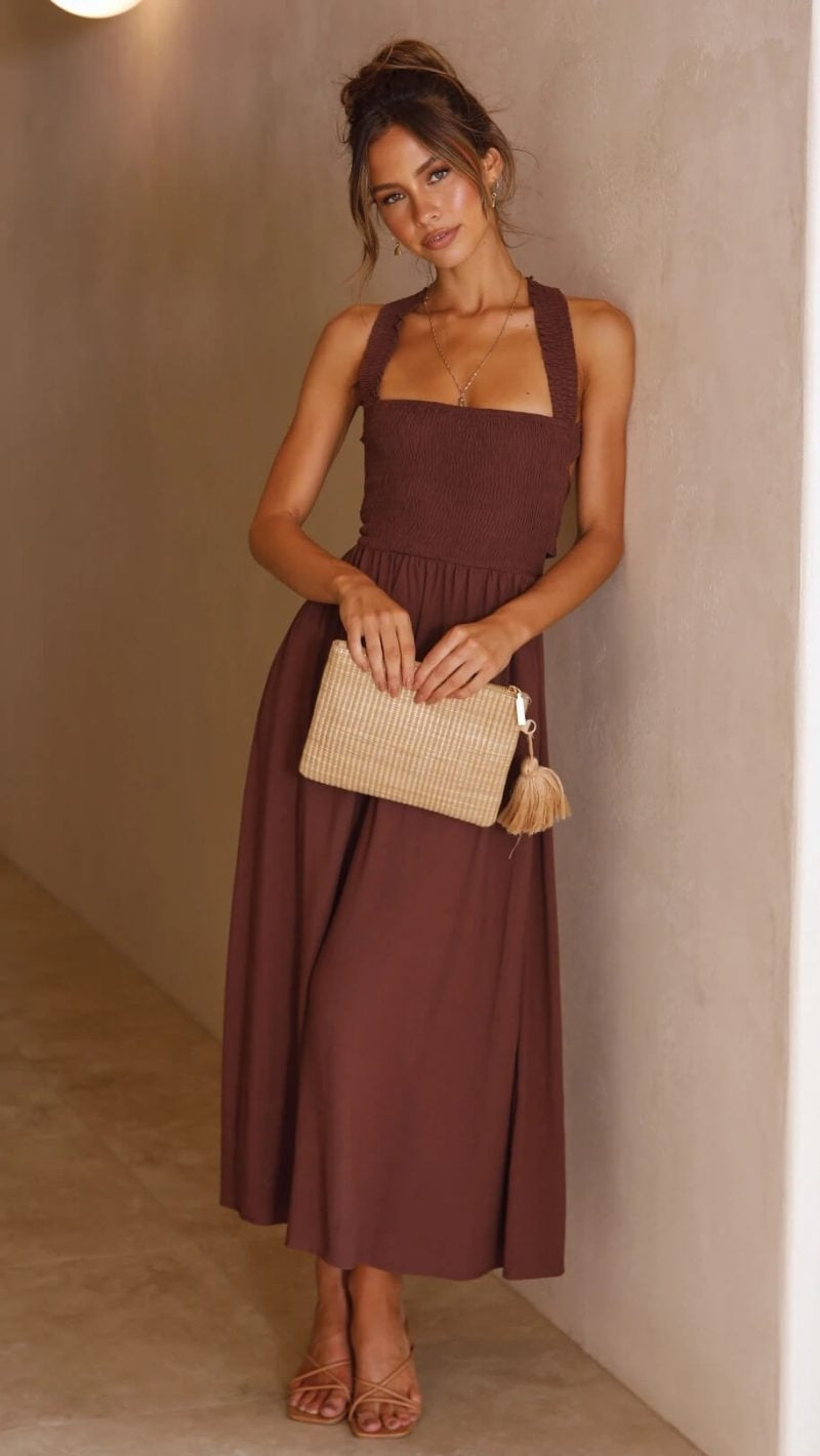 Elegantes Midikleid Mit Quadratischem Ausschnitt
