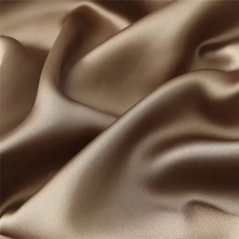 Elegantes Satin-Maxikleid