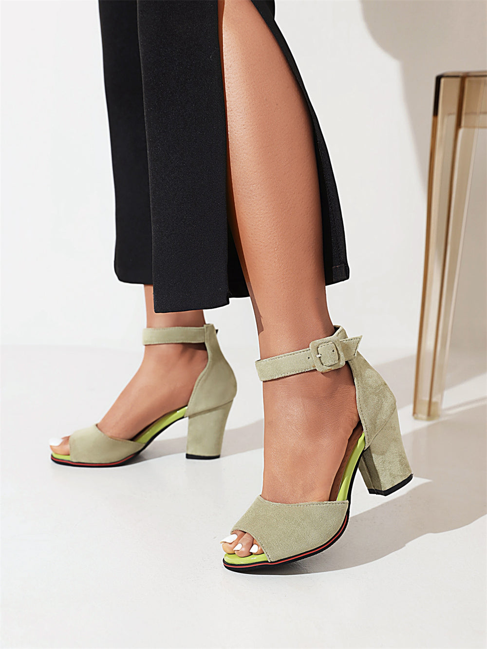 Wildleder-Pumps Mit Offener Spitze