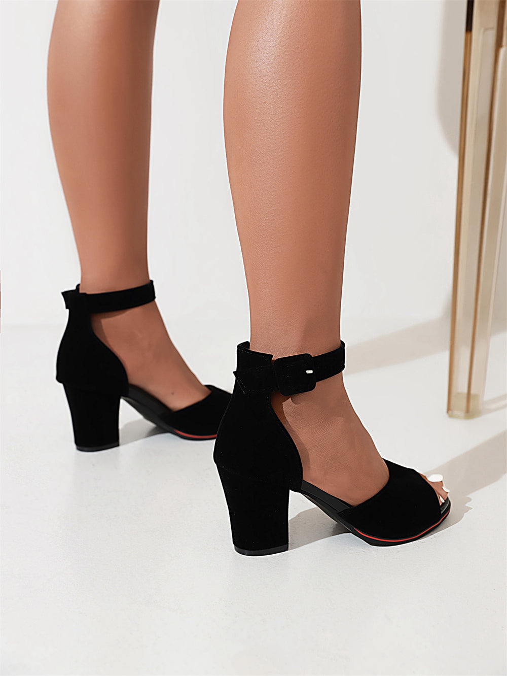 Wildleder-Pumps Mit Offener Spitze