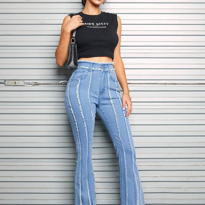 Leicht Ausgestellte Jeans