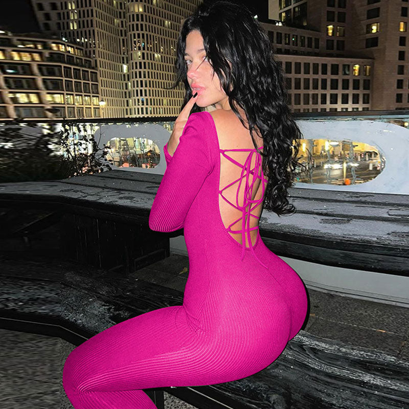 Leuchtend Rosa, Sportlicher Jumpsuit Mit U-Ausschnitt Und Langen Ärmeln, Gerippter Rückenpartie Mit Spitzendetail