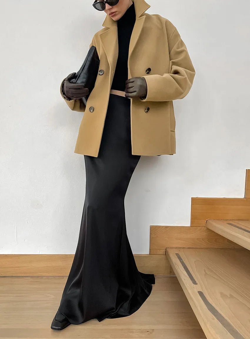 Jacke Mit Klassischem Kragen Und Knopfdetail İm Stilvollen Design