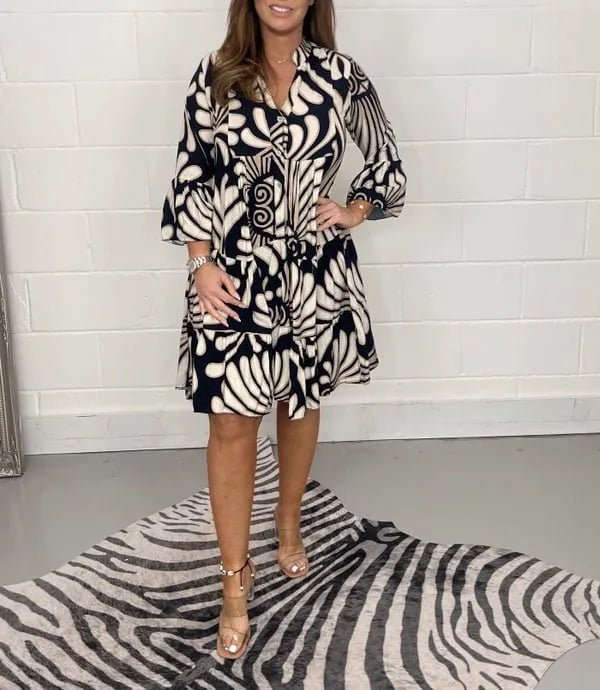 Sommerkleid Mit V-Ausschnitt Und Blumendruck