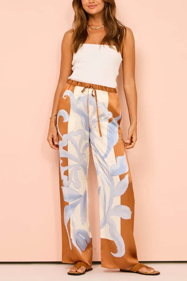 Elegant Gestaltetes Hosen-Hemd-Set