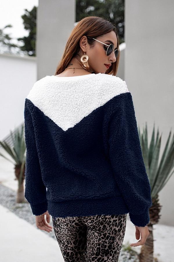 Sweatshirt Mit Stilvollem Design Und Muster