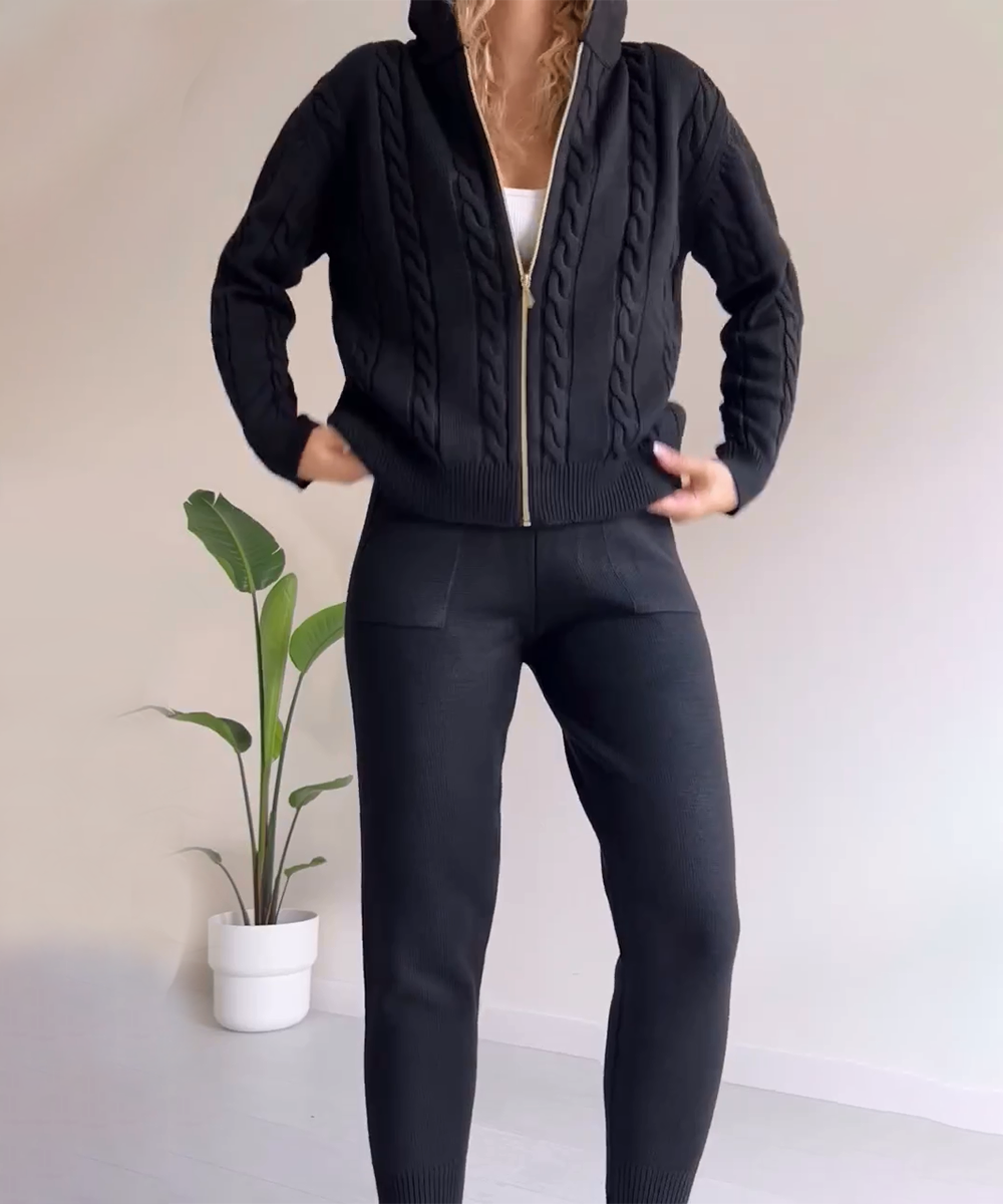 Zweiteiliger Anzug – Gestrickte Kapuzenjacke Und Hose