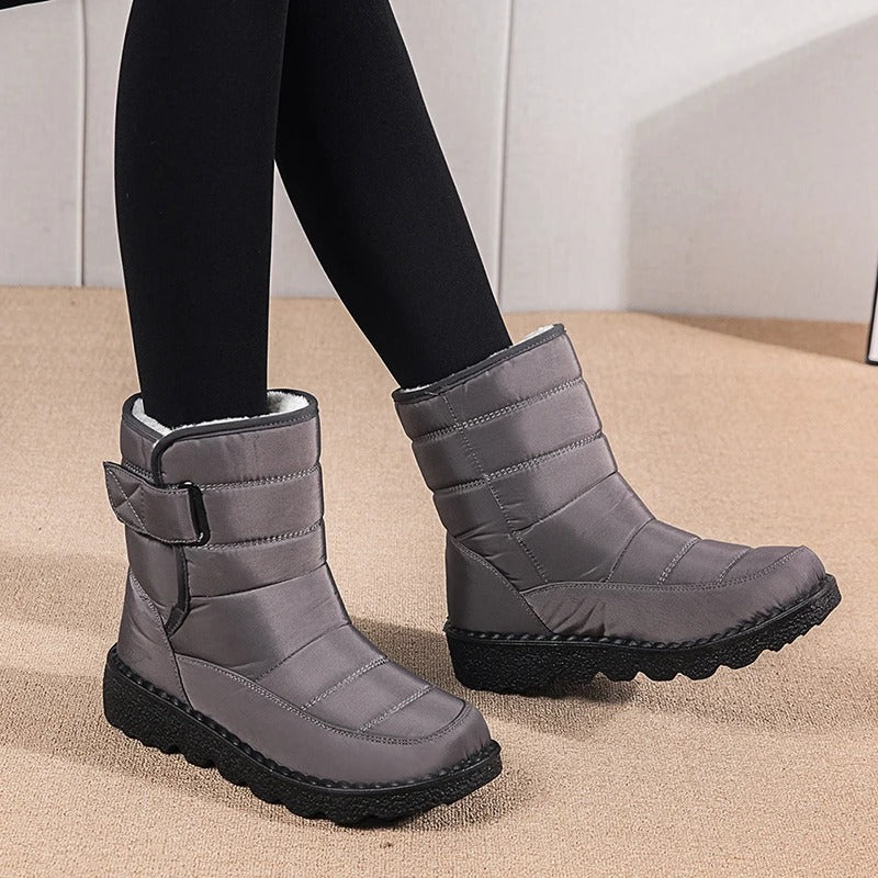 Dicke Plüsch-Winterstiefel