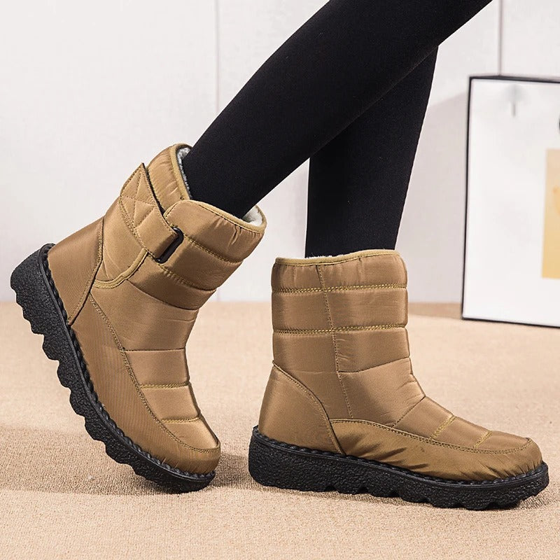 Dicke Plüsch-Winterstiefel