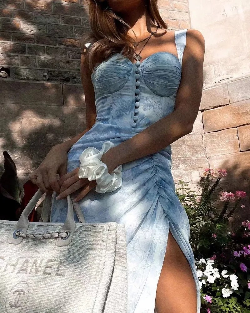 Tief Ausgeschnittenes Midikleid Mit Blumenmuster Und Schlitz