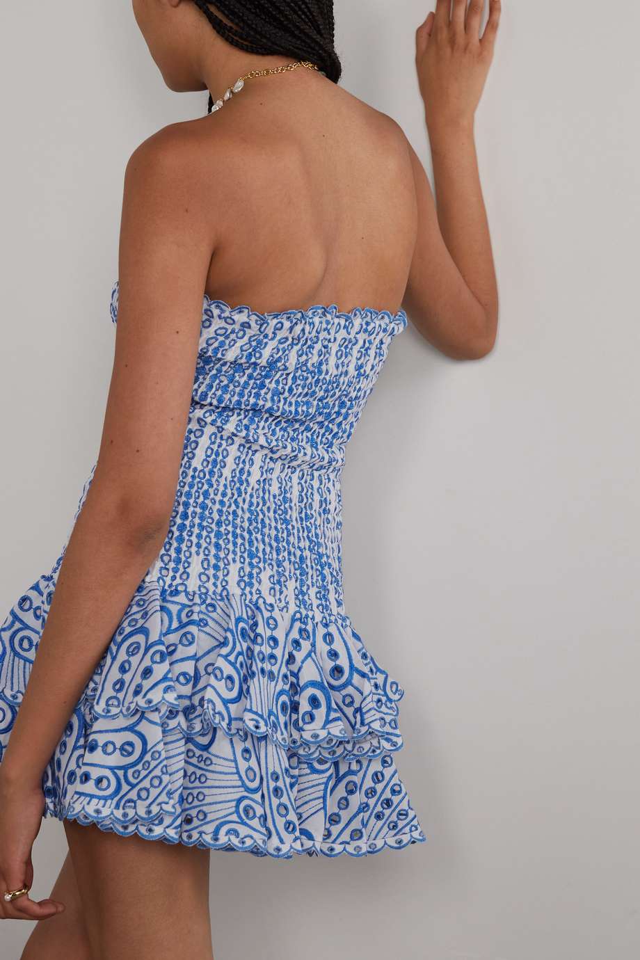 Trägerloses Mini-Bodycon-Kleid Aus Bestickter Spitze