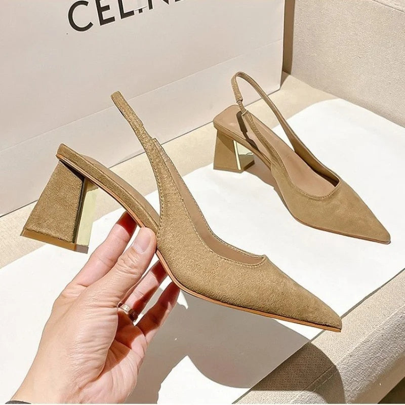 Elegante Schuhe Mit Spitzem Absatz
