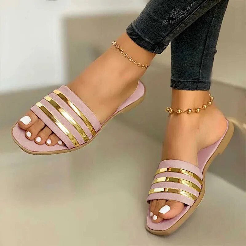 Stylische Slipper Mit Metallic-Details