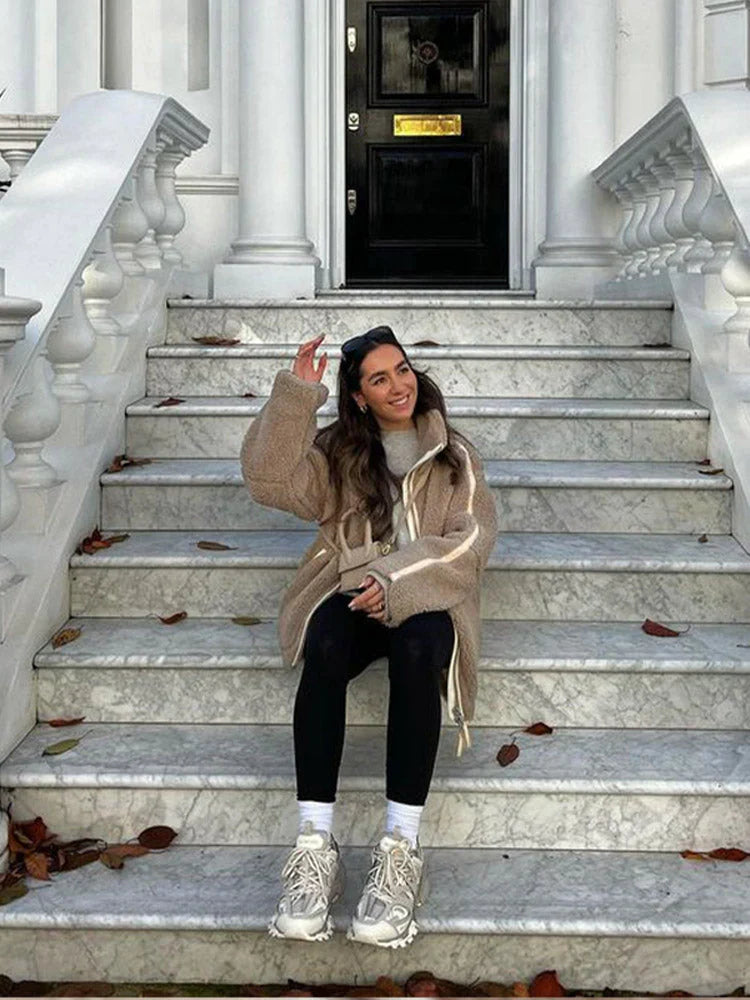 Luxuriöser Woll-Oversize-Mantel Für Damen