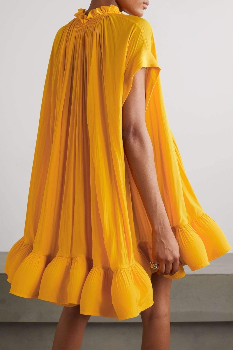 Elegantes Minikleid Mit Cape-Effekt