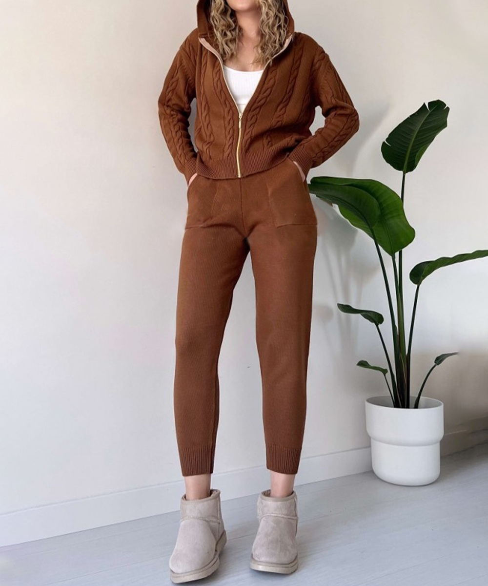 Zweiteiliger Anzug – Gestrickte Kapuzenjacke Und Hose