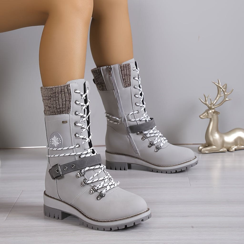 Stilvolle Thermostiefel Mit Strickdetails