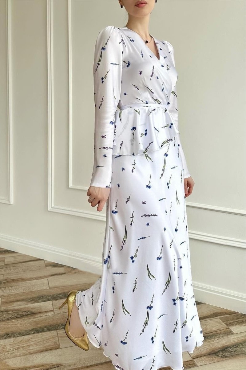 Elegantes Maxikleid Mit V-Ausschnitt Und Spitzendetail