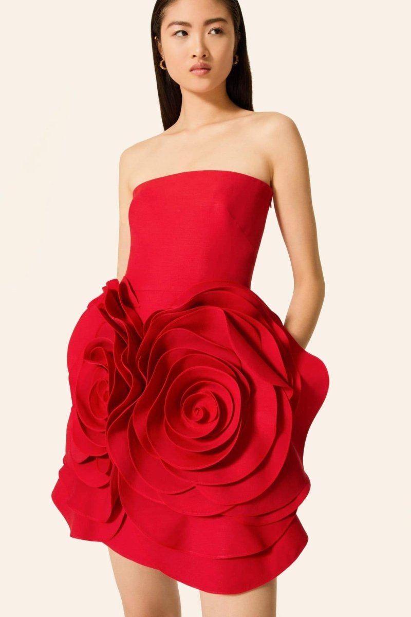 Trägerloses Minikleid Mit Blumendetail
