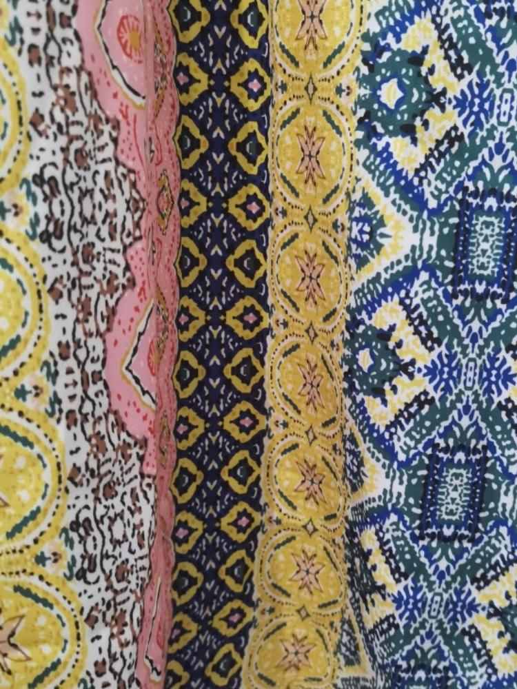 Gestreiftes, Bedrucktes Rückenfreies Maxi-Sommerkleid