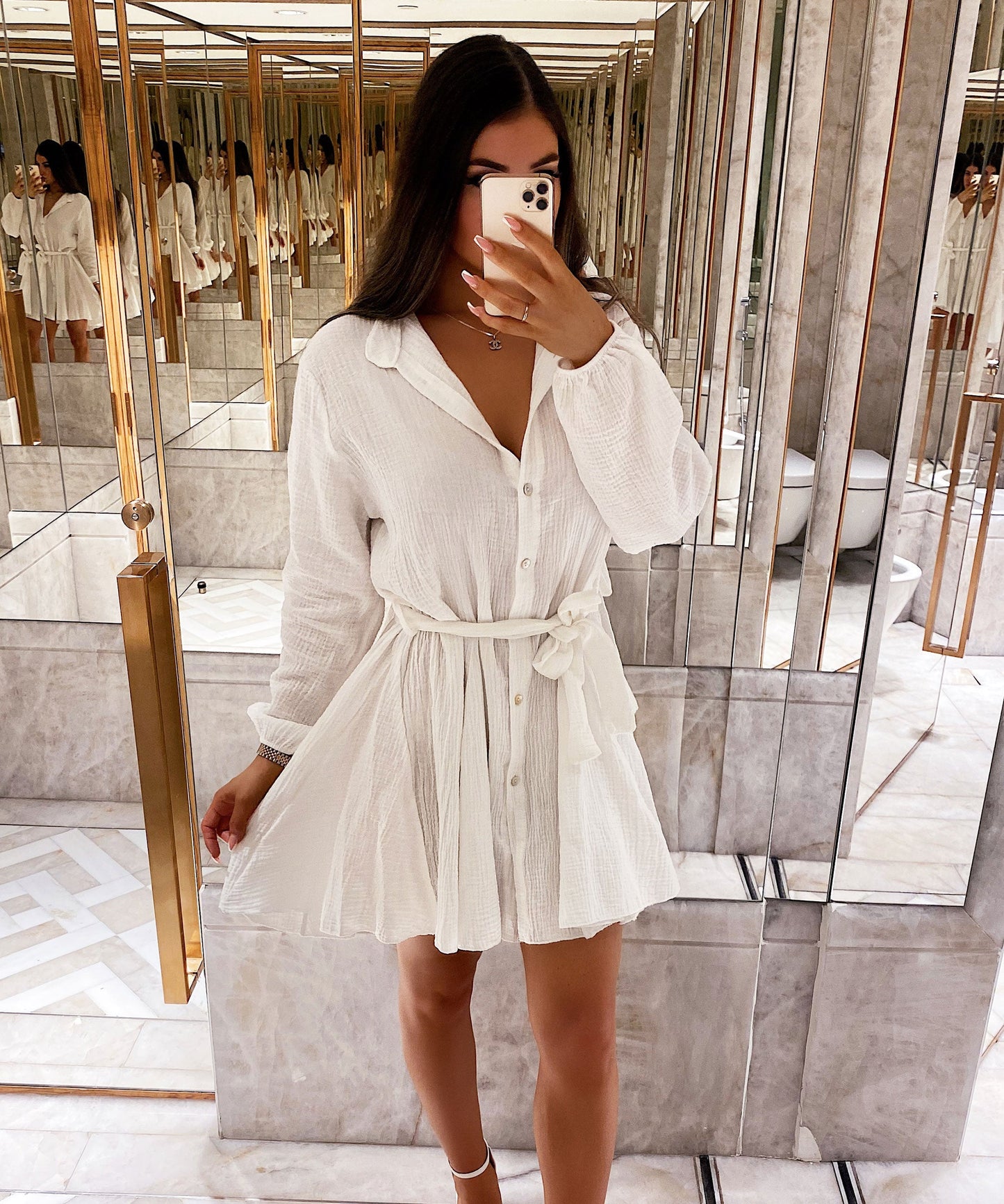 Hemdblusenkleid Mit Knopfdetail Und Taillenband