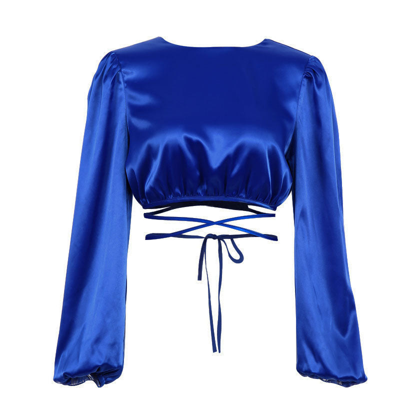 Königsblaues, Glänzendes Satin-Crop-Top Mit Schnürung Und Langen Ärmeln Und Rundhalsausschnitt