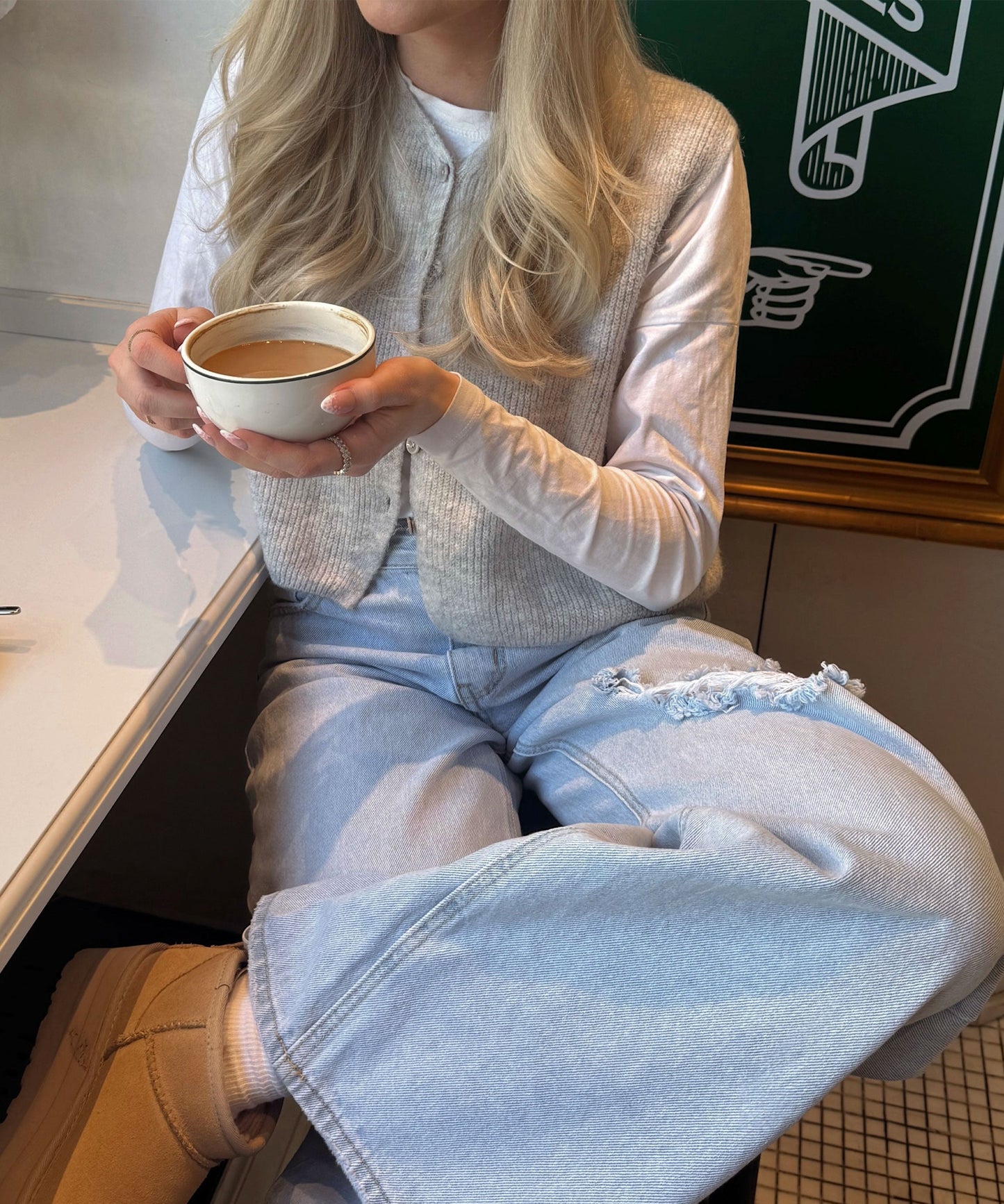Zerrissene Jeans İm Stylischen Design