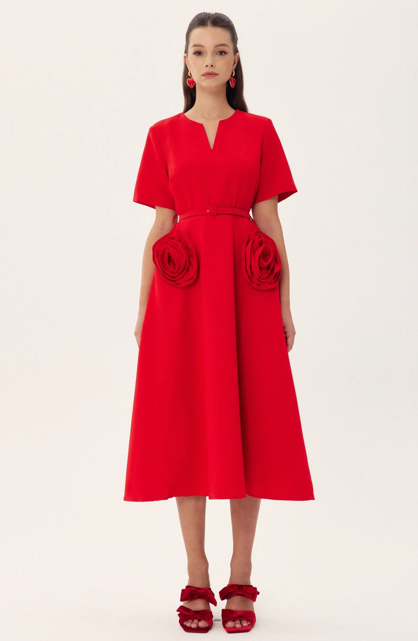 Midikleid Mit V-Ausschnitt Und Blumenmuster