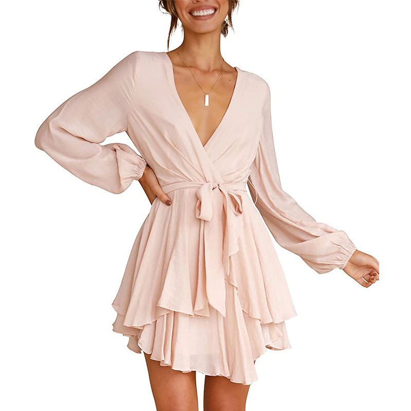Minikleid Mit V-Ausschnitt Und Stilvollem Design