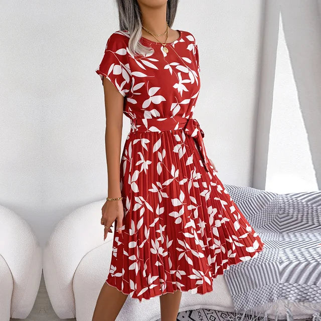 Kurzärmliges Midikleid Mit Rundhalsausschnitt