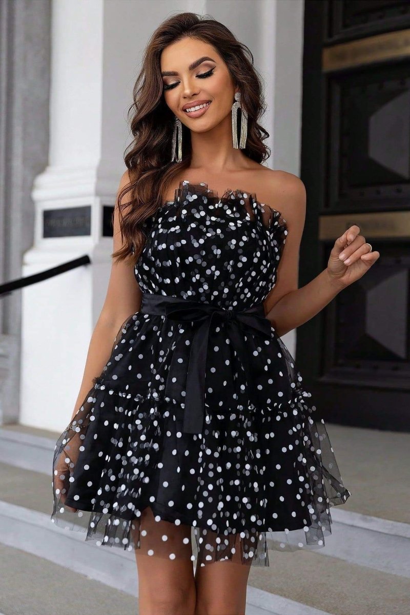 Elegantes Minikleid Mit Punktmuster