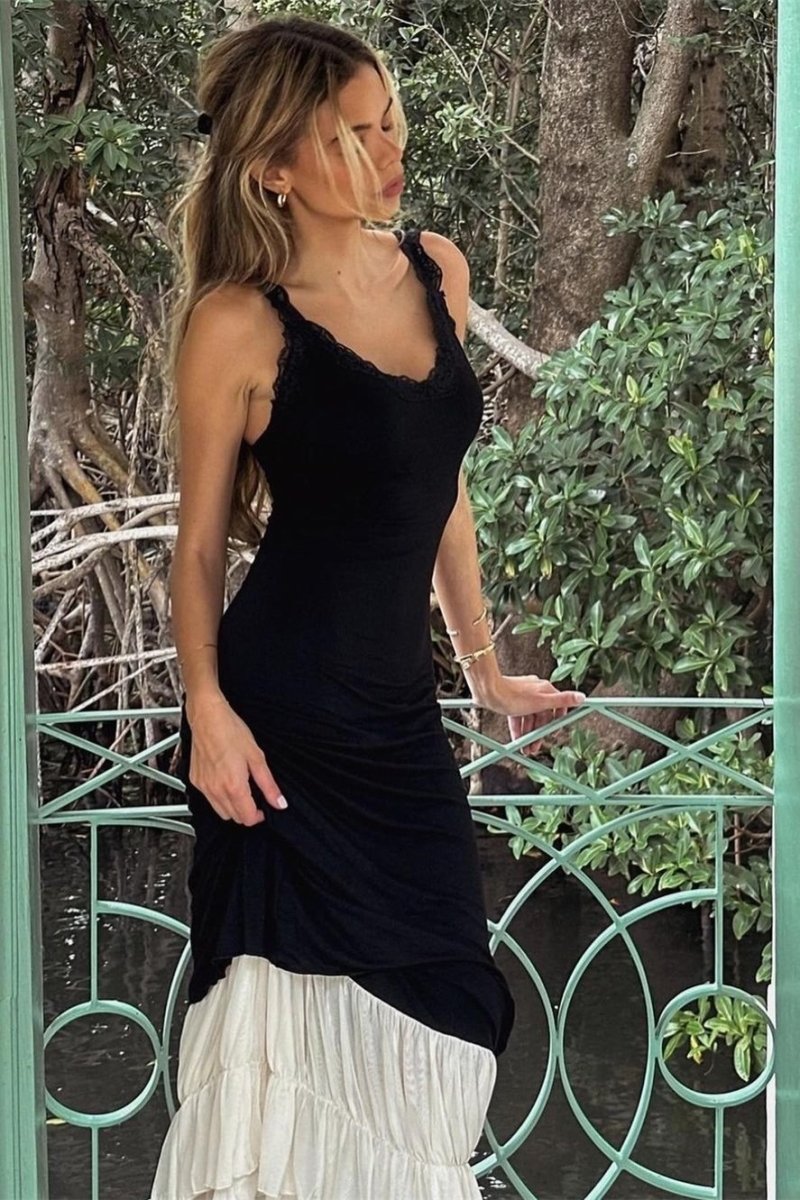 Maxikleid Mit V-Ausschnitt Und Spitzendetail