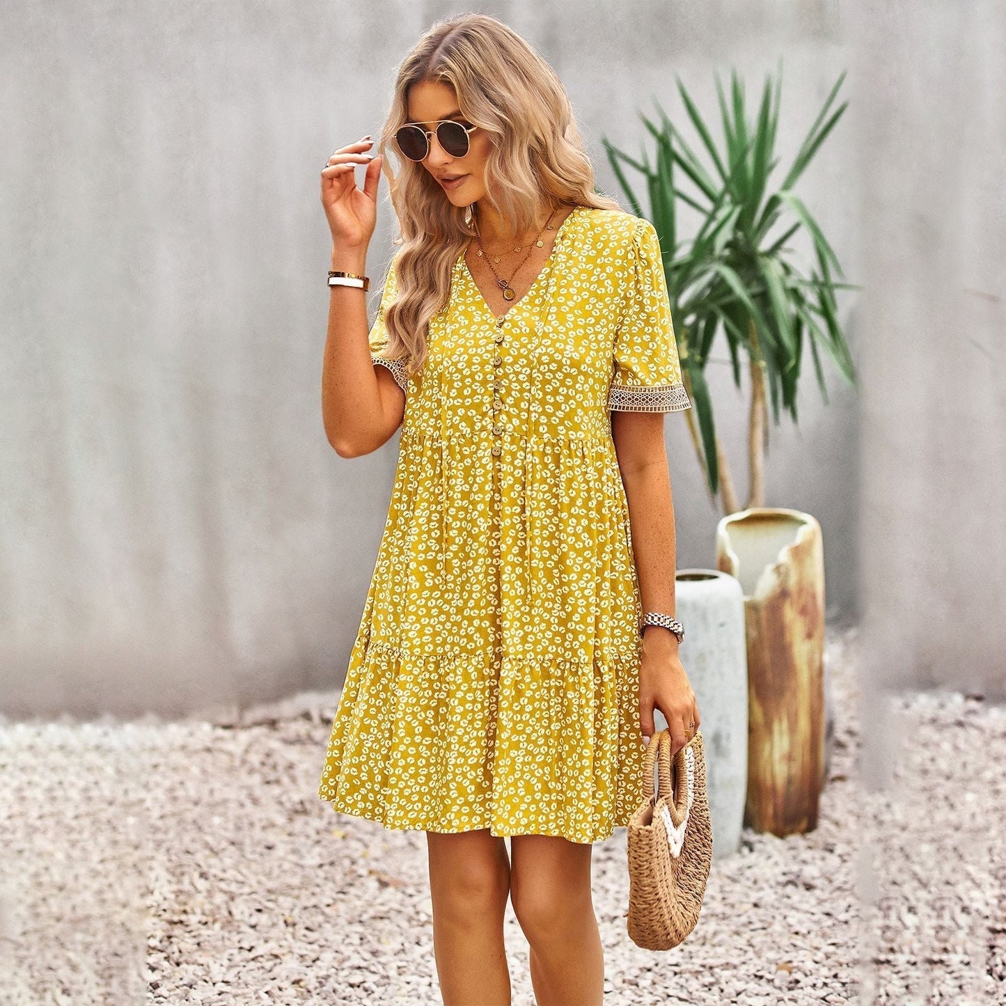 Gemustertes Midikleid Mit V-Ausschnitt